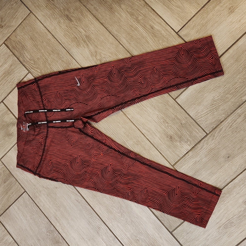 Nike althelic cropped pants